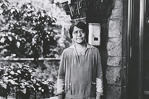 Annie Turnbo Malone - Wikimedia Commons Picture of Annie Malone standing outside