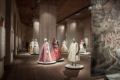 Medici family Medici family, Isabelle de Borchgrave exhibition in Kalmar Castle 2017-07-30-3