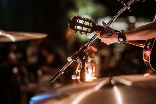STLMusic Guitarist and drum set
